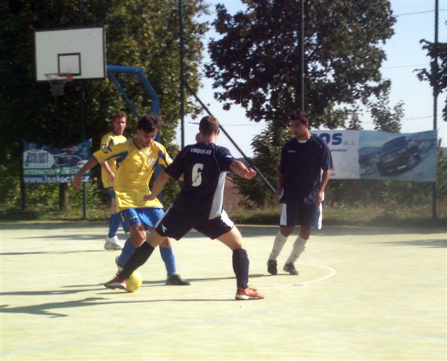 futsal 22.9.2007 13-59-29.JPG